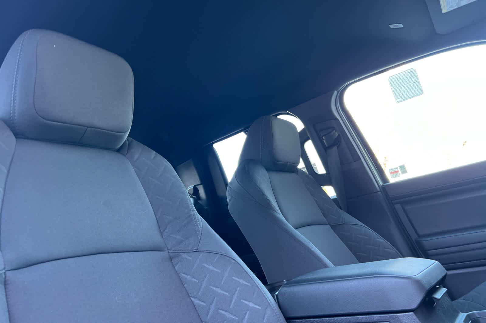 2025 Toyota Tacoma SR 15