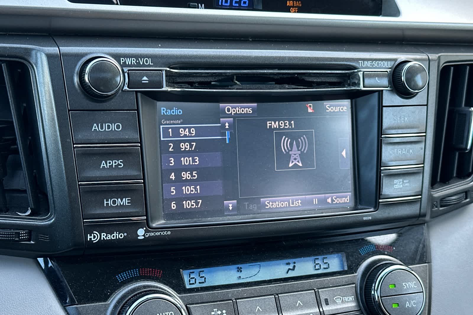 Thumbnail: 2015 Toyota RAV4 - 19