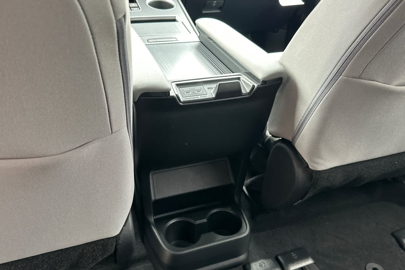 Thumbnail: 2026 Toyota Sienna - 14