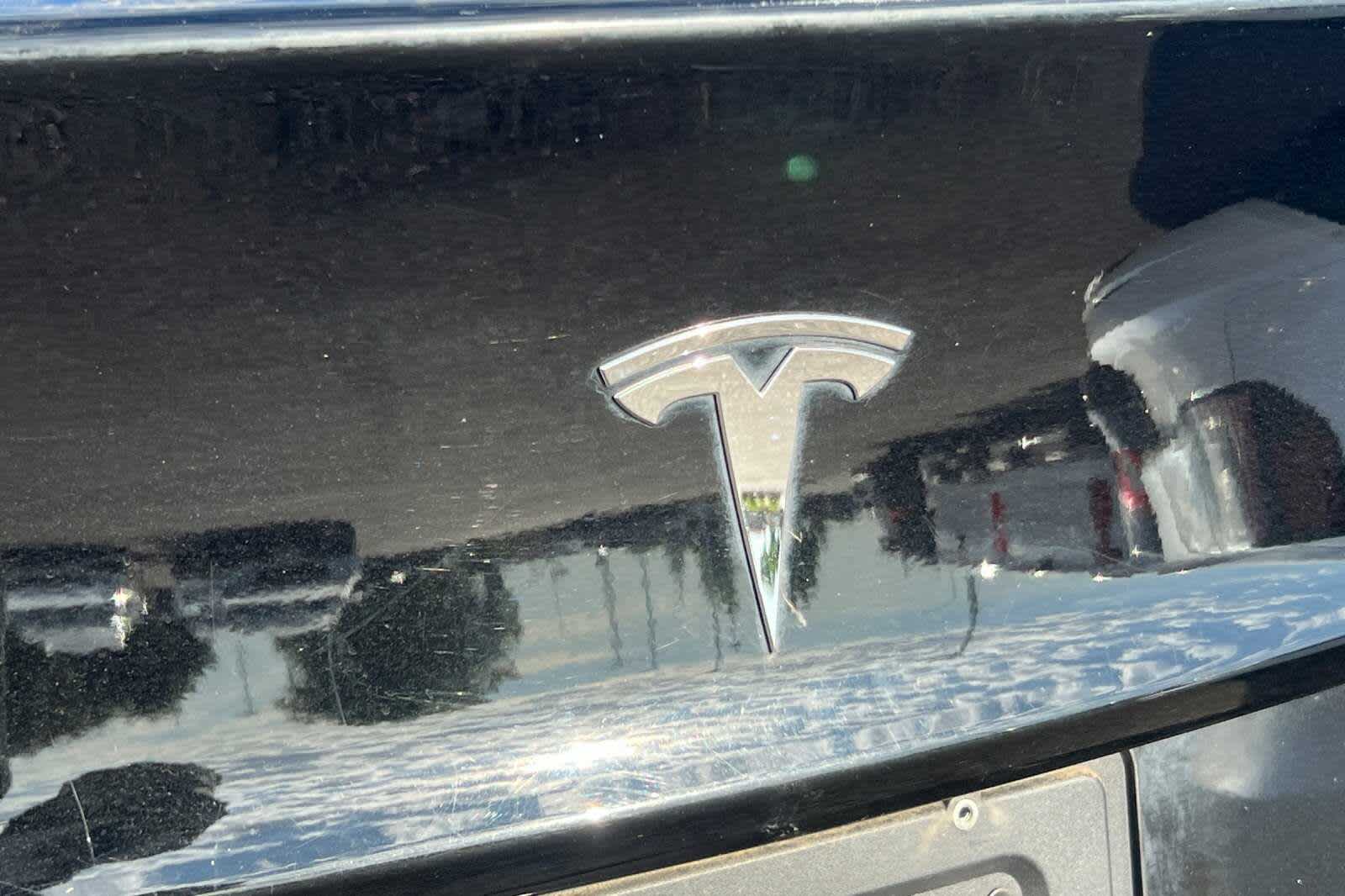 Thumbnail: 2019 Tesla Model 3 - 7