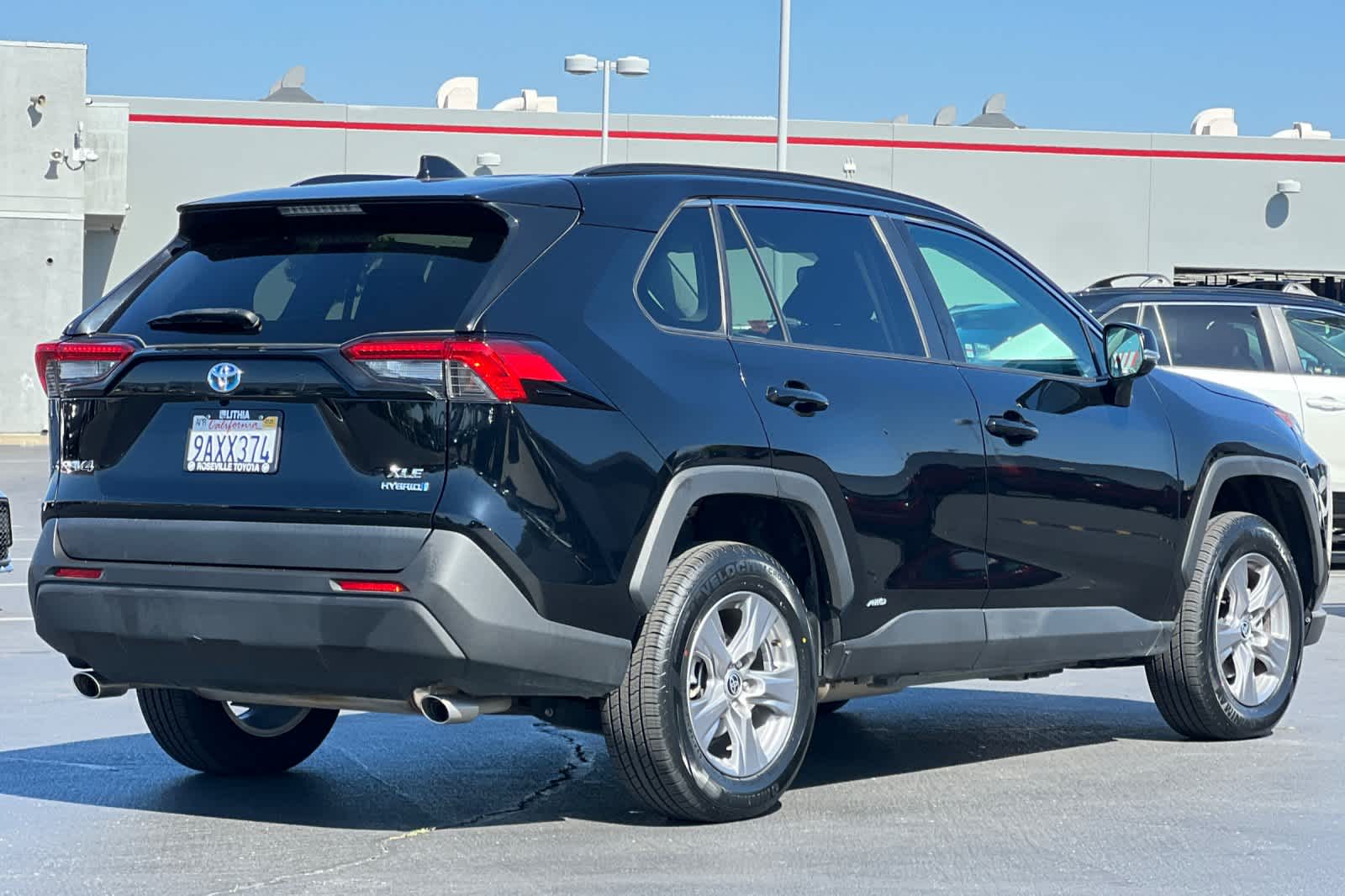 Thumbnail: 2022 Toyota RAV4 - 2