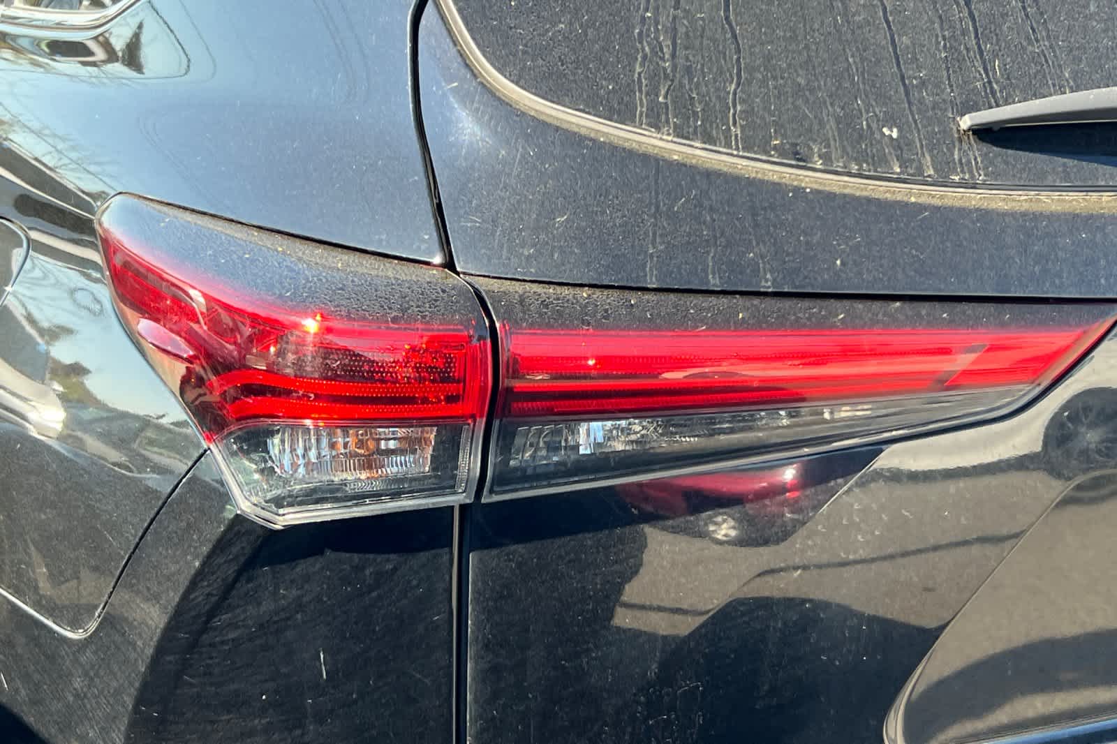 Thumbnail: 2023 Toyota Highlander - 20