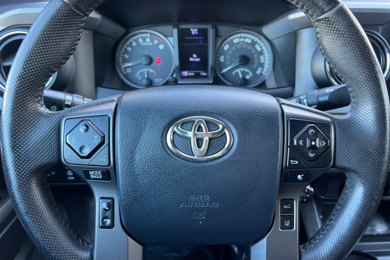 Thumbnail: 2018 Toyota Tacoma - 24