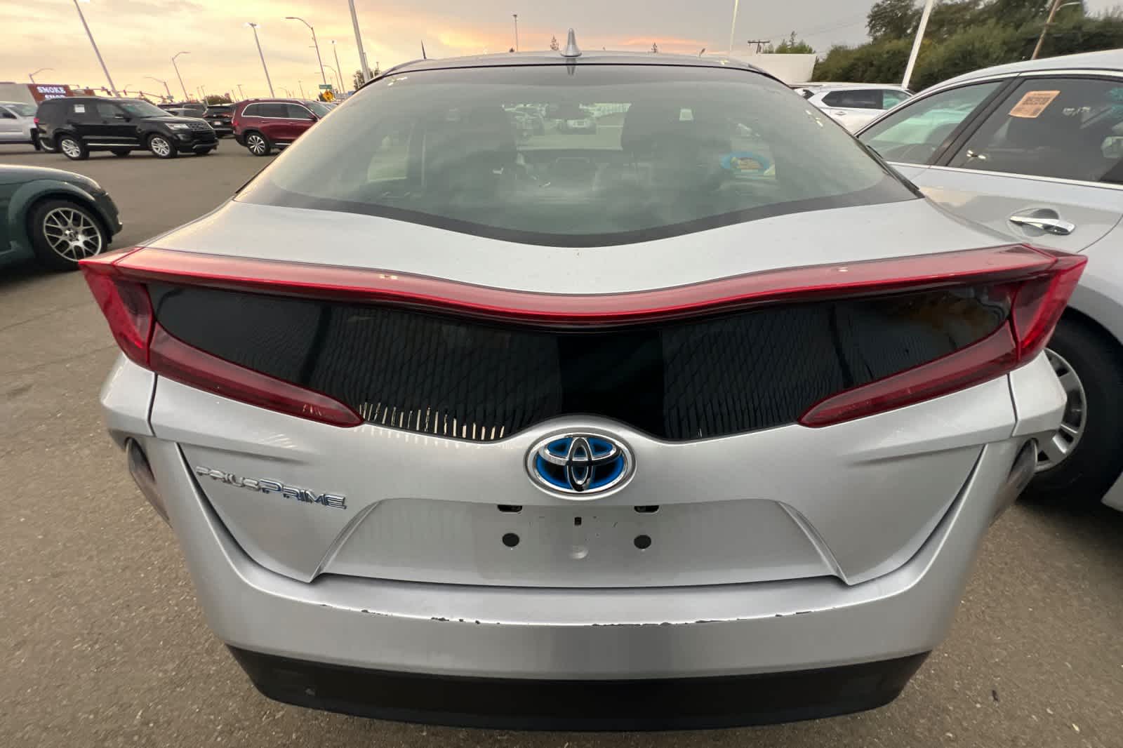 Thumbnail: 2017 Toyota Prius Prime - 10