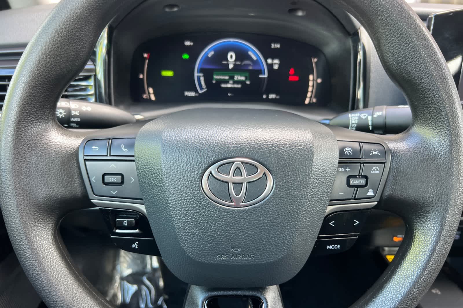 Thumbnail: 2025 Toyota Camry - 24