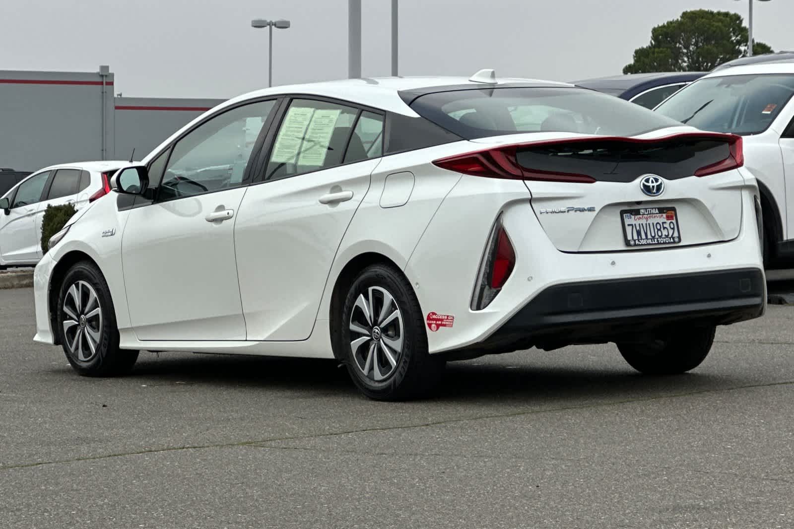 Thumbnail: 2017 Toyota Prius Prime - 7