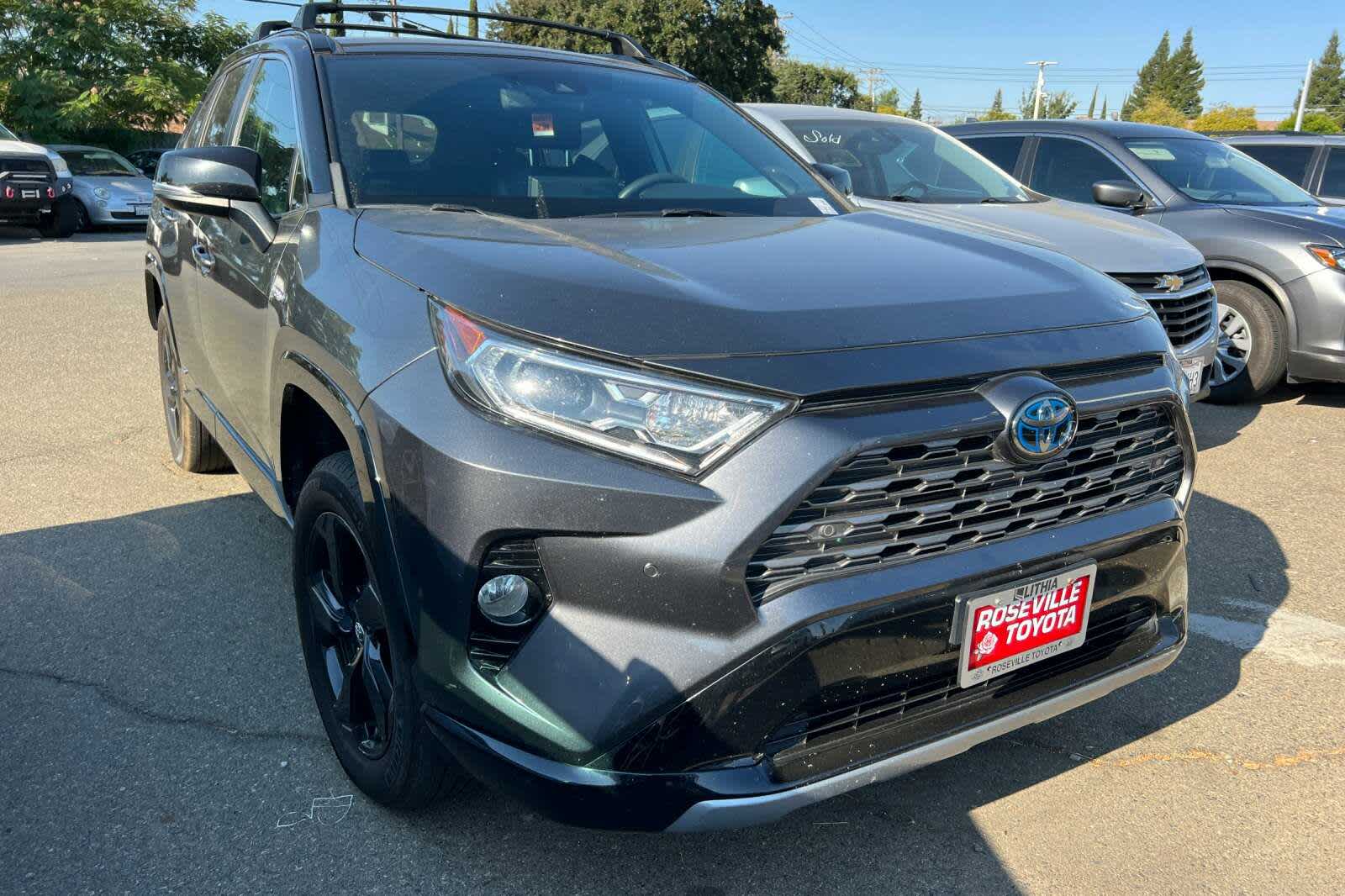 Thumbnail: 2020 Toyota RAV4 - 3