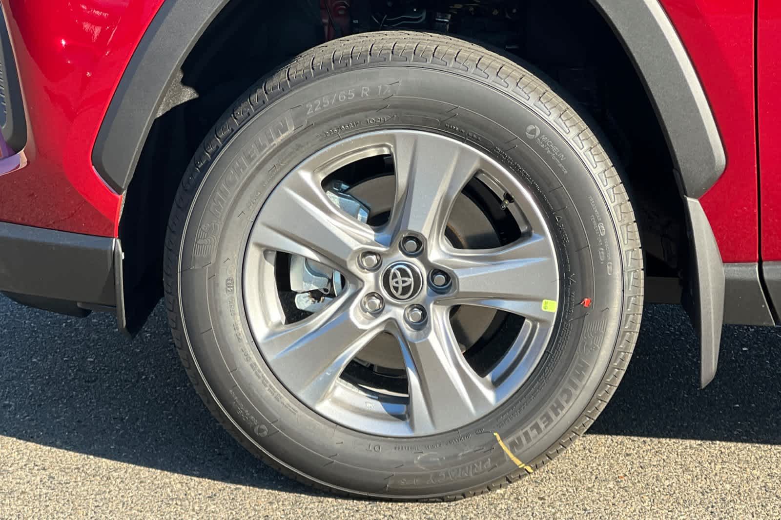 Thumbnail: 2025 Toyota RAV4 - 29