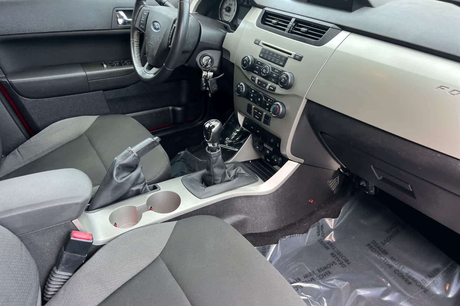 Thumbnail: 2009 Ford Focus - 15