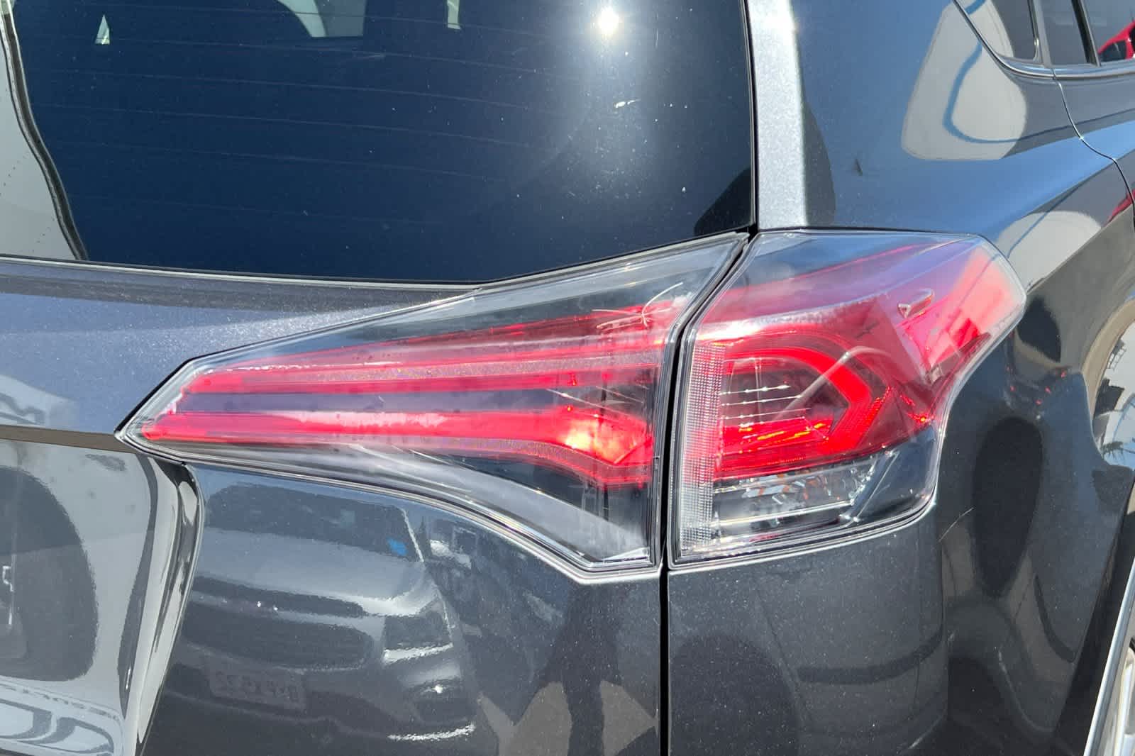 Thumbnail: 2017 Toyota RAV4 - 18