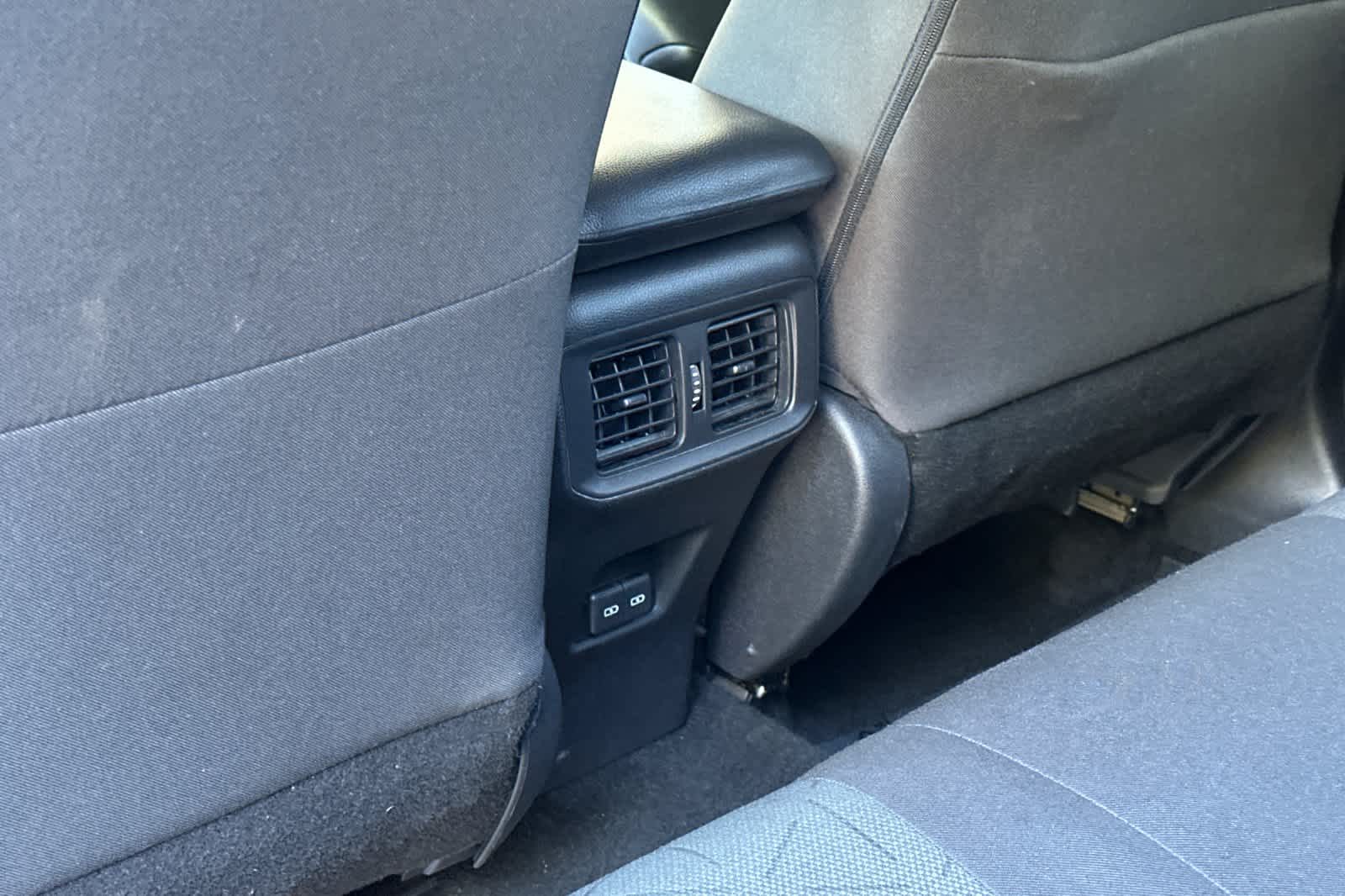 Thumbnail: 2023 Toyota RAV4 - 14