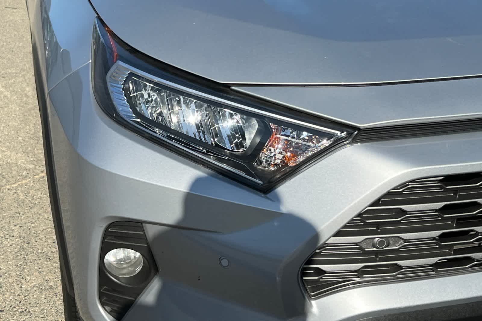 2019 Toyota RAV4 Limited 8