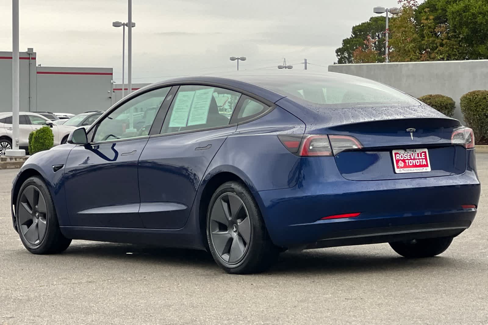 Thumbnail: 2023 Tesla Model 3 - 7