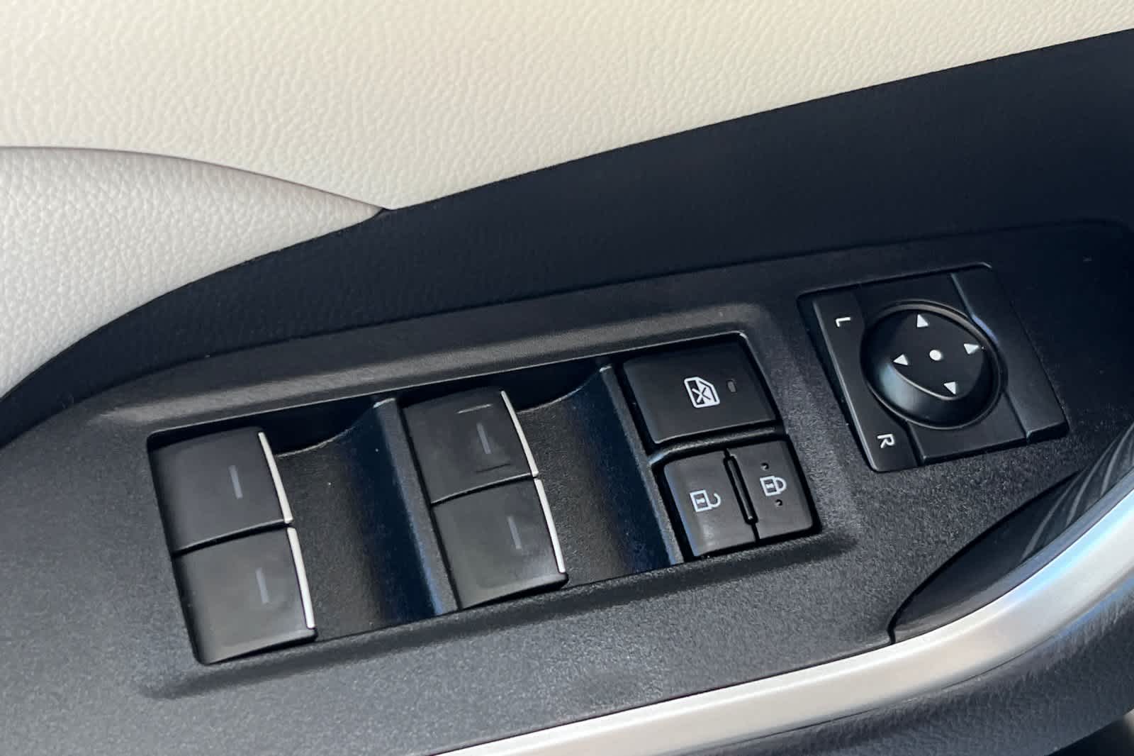 Thumbnail: 2024 Toyota RAV4 - 13