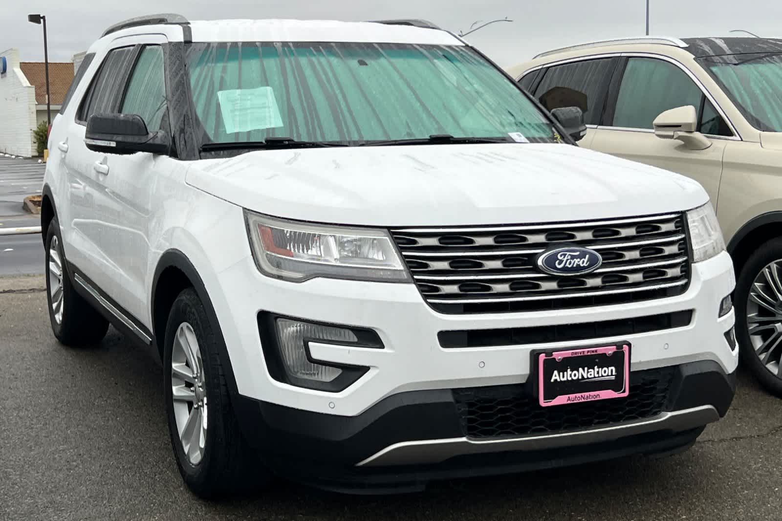 Thumbnail: 2017 Ford Explorer - 3