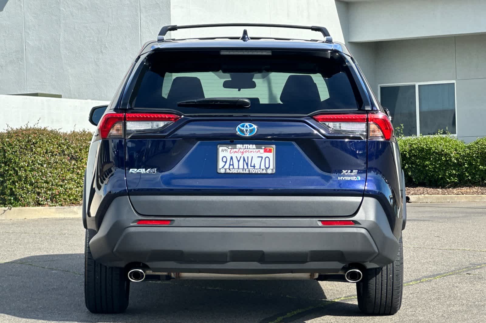 Thumbnail: 2022 Toyota RAV4 - 8
