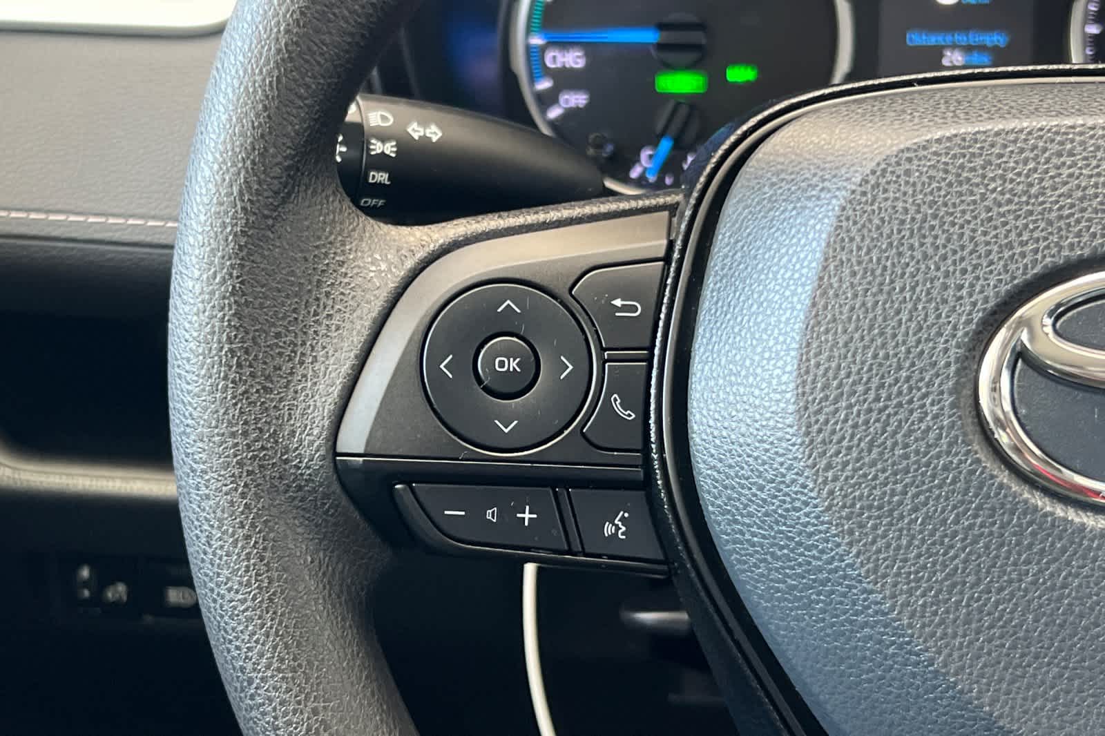 Thumbnail: 2021 Toyota RAV4 - 25