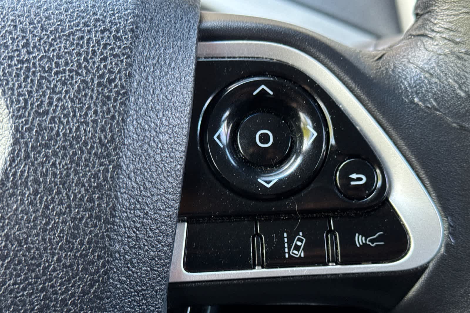 Thumbnail: 2018 Toyota Mirai - 27