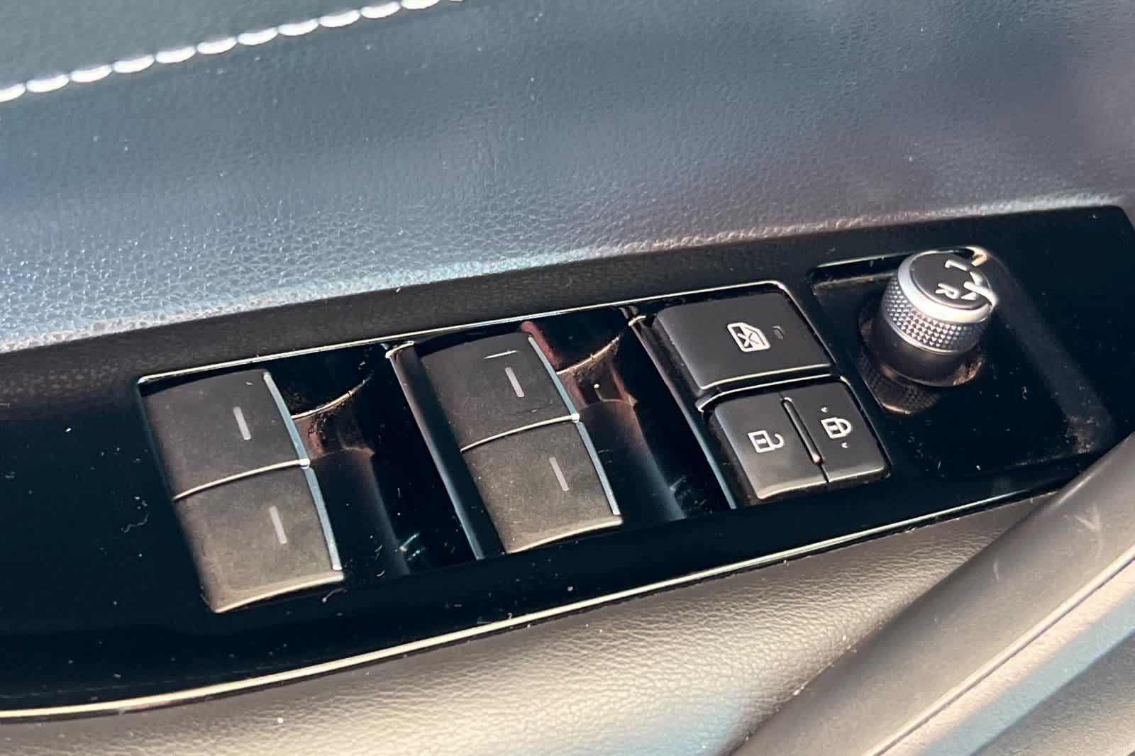 Thumbnail: 2021 Toyota Corolla - 13