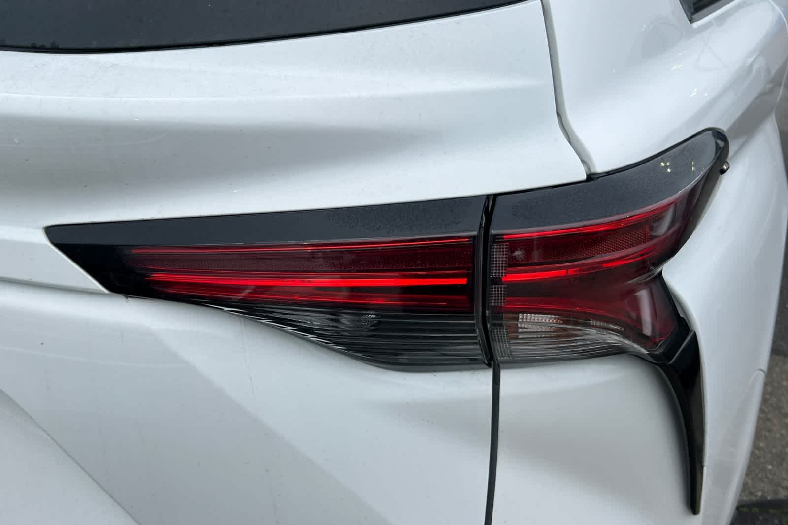 Thumbnail: 2021 Toyota Sienna - 15