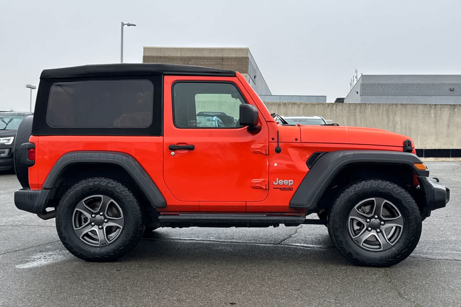 Thumbnail: 2019 Jeep Wrangler - 6