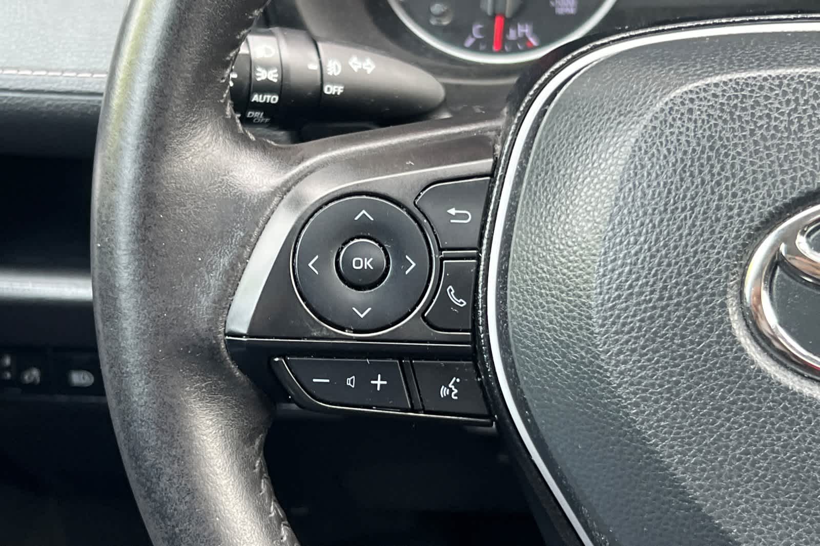 Thumbnail: 2021 Toyota RAV4 - 26