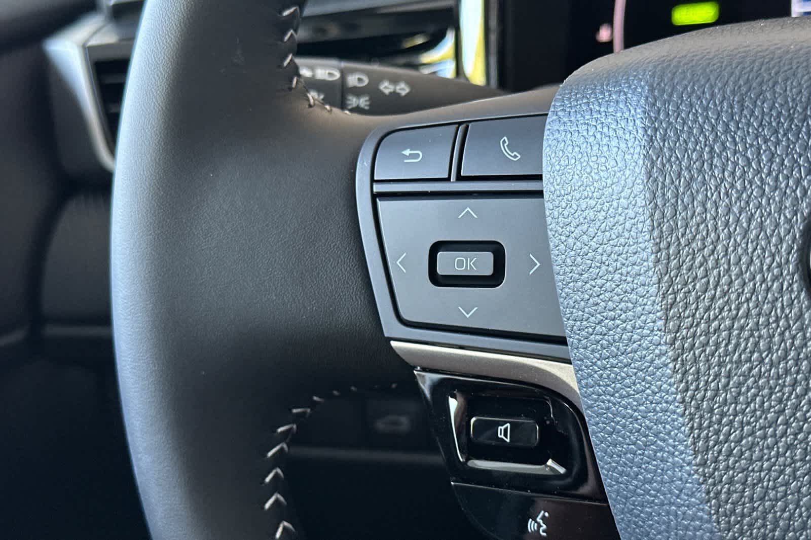 Thumbnail: 2026 Toyota Camry - 25