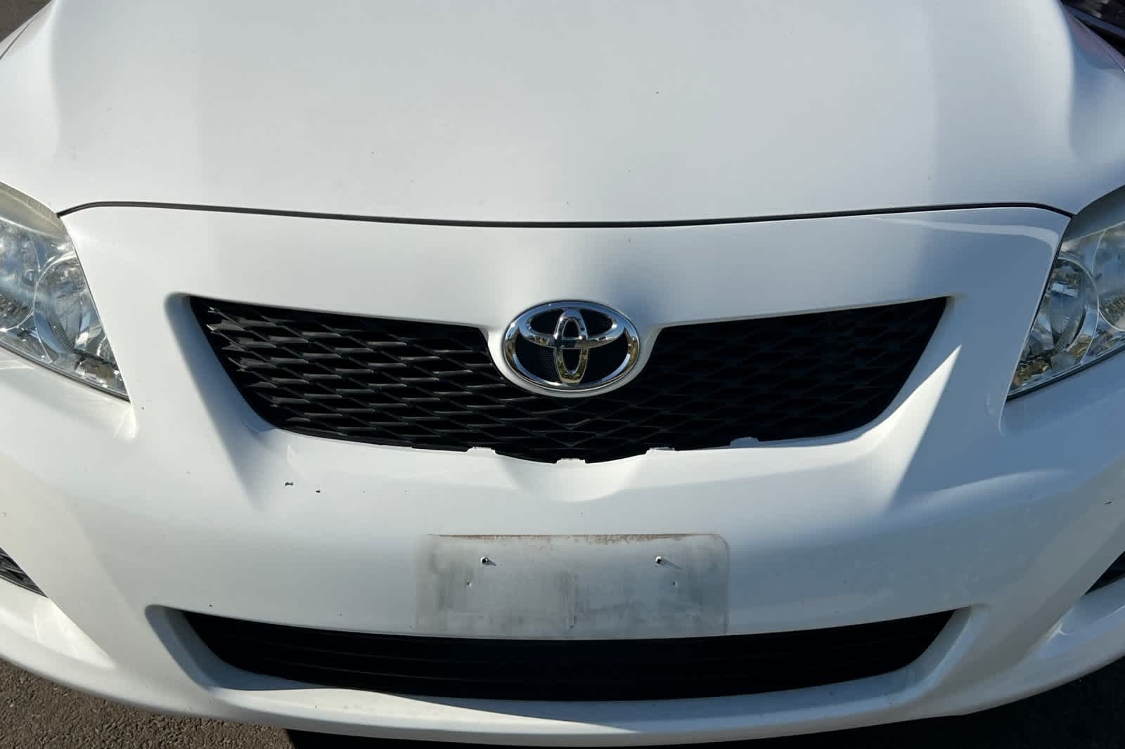 Thumbnail: 2010 Toyota Corolla - 9