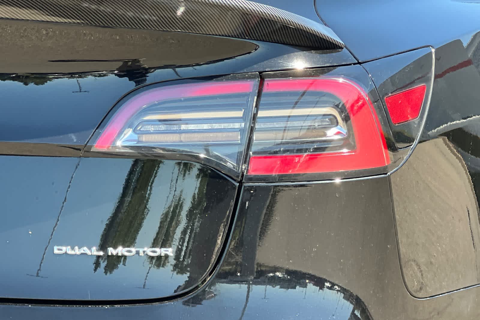 Thumbnail: 2018 Tesla Model 3 - 28