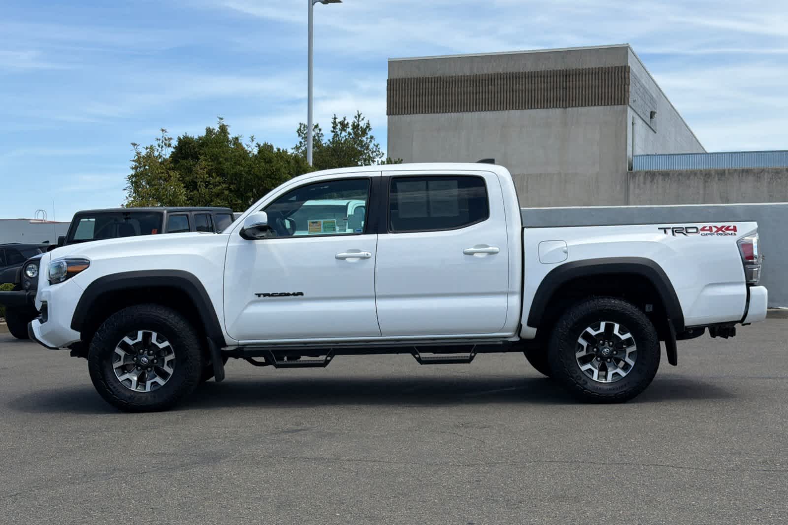 Thumbnail: 2023 Toyota Tacoma - 9