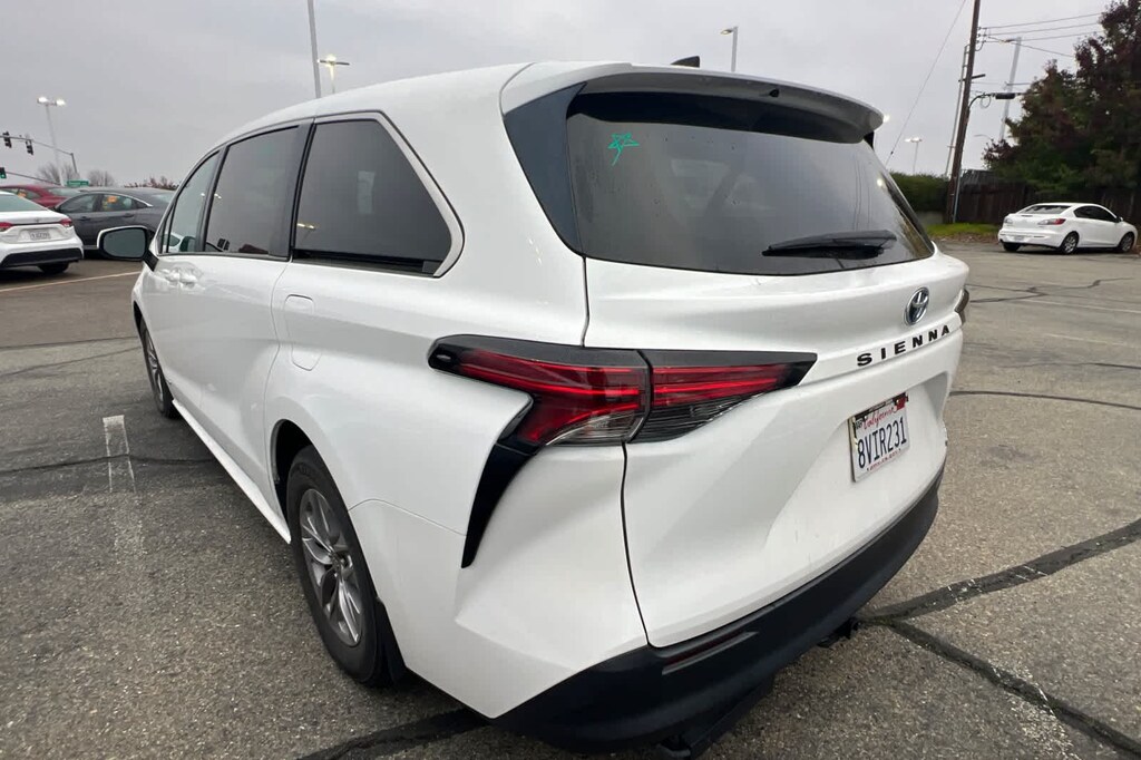Used 2021 Toyota Sienna LE 8 Passenger Van