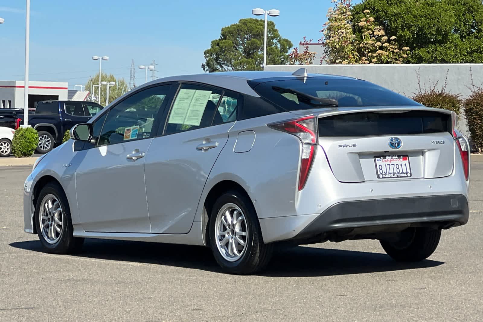 Thumbnail: 2017 Toyota Prius - 7