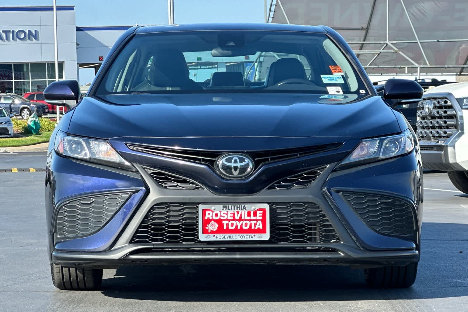 Thumbnail: 2022 Toyota Camry - 10