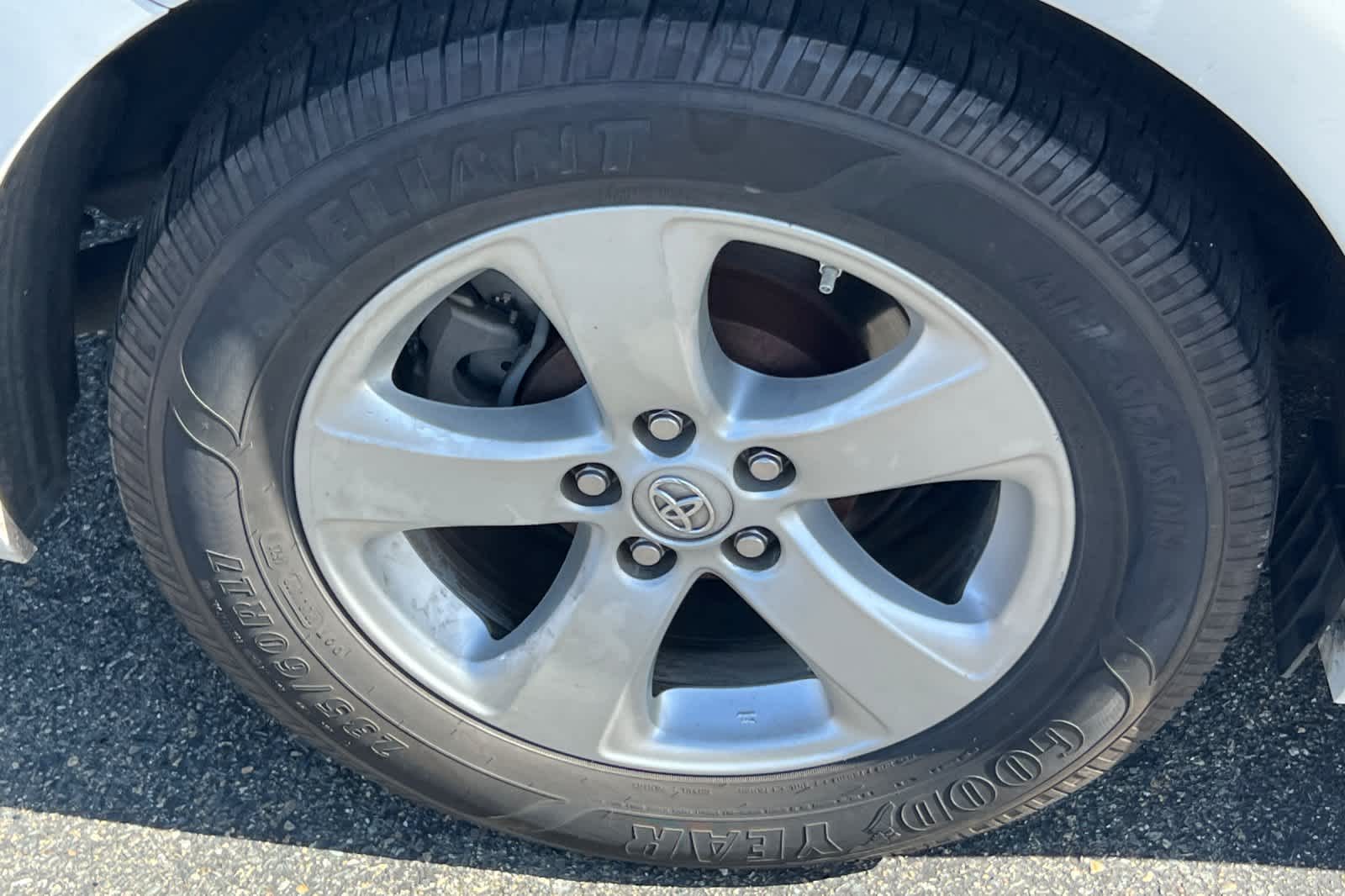 Thumbnail: 2016 Toyota Sienna - 13