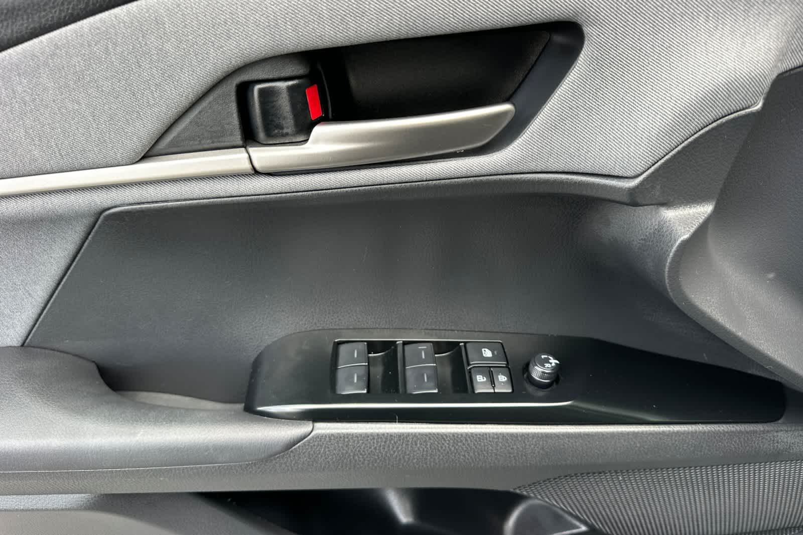 Thumbnail: 2025 Toyota Camry - 12