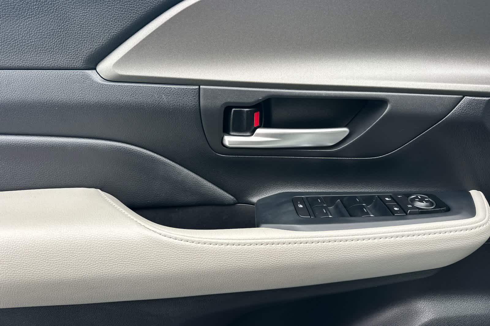 Thumbnail: 2024 Toyota Grand Highlander - 12