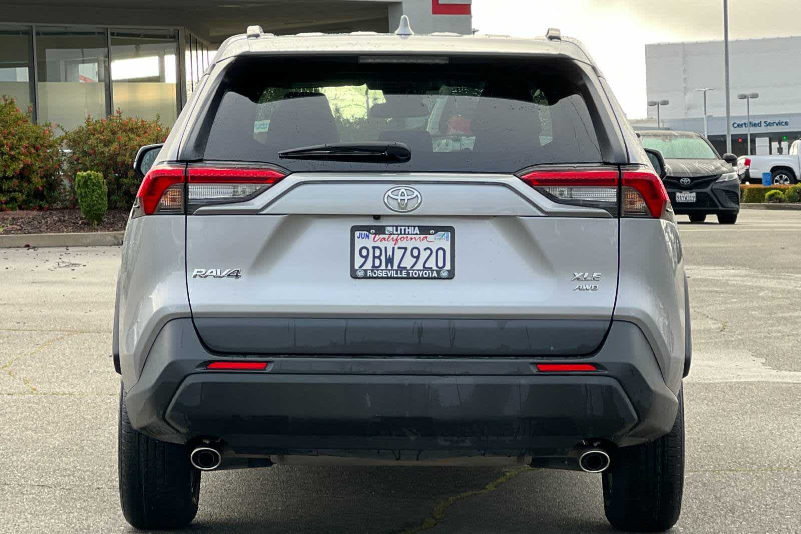 Thumbnail: 2022 Toyota RAV4 - 8