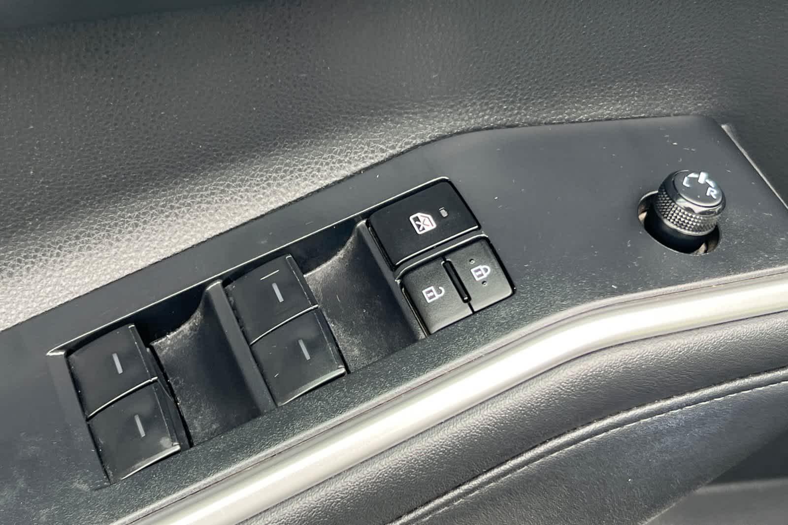 Thumbnail: 2024 Toyota Highlander - 13