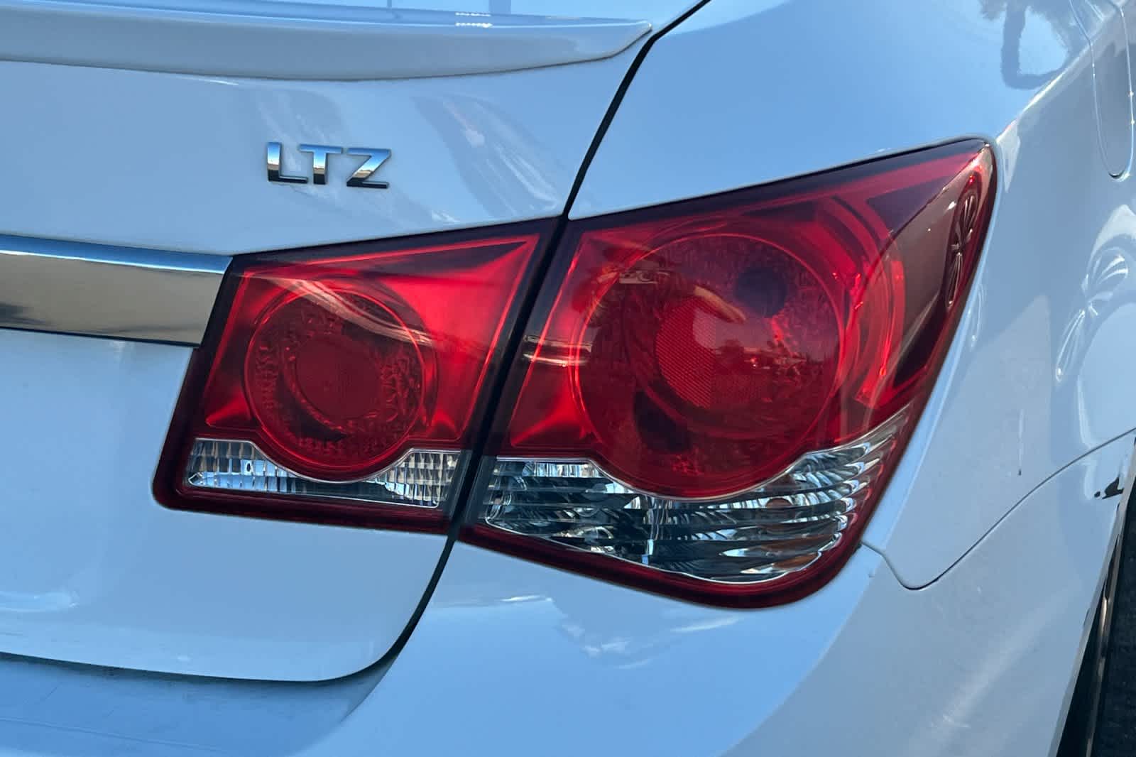 Thumbnail: 2014 Chevrolet Cruze - 17