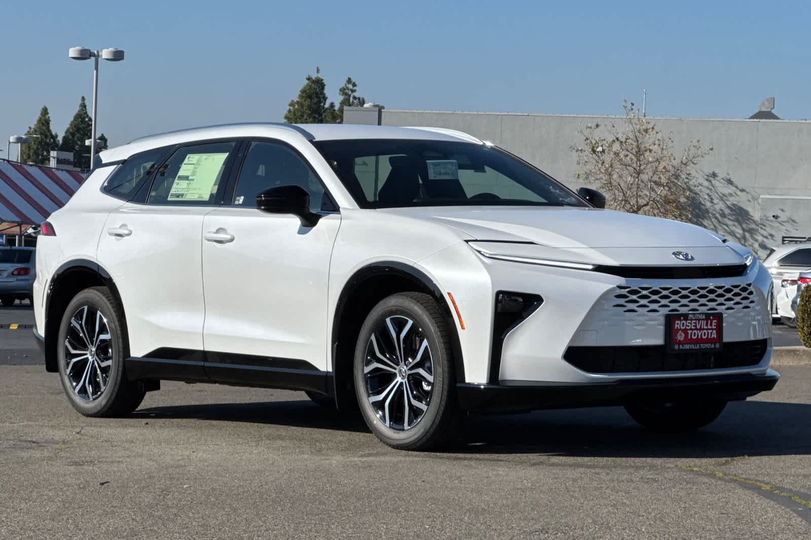 Thumbnail: 2025 Toyota Crown Signia - 9