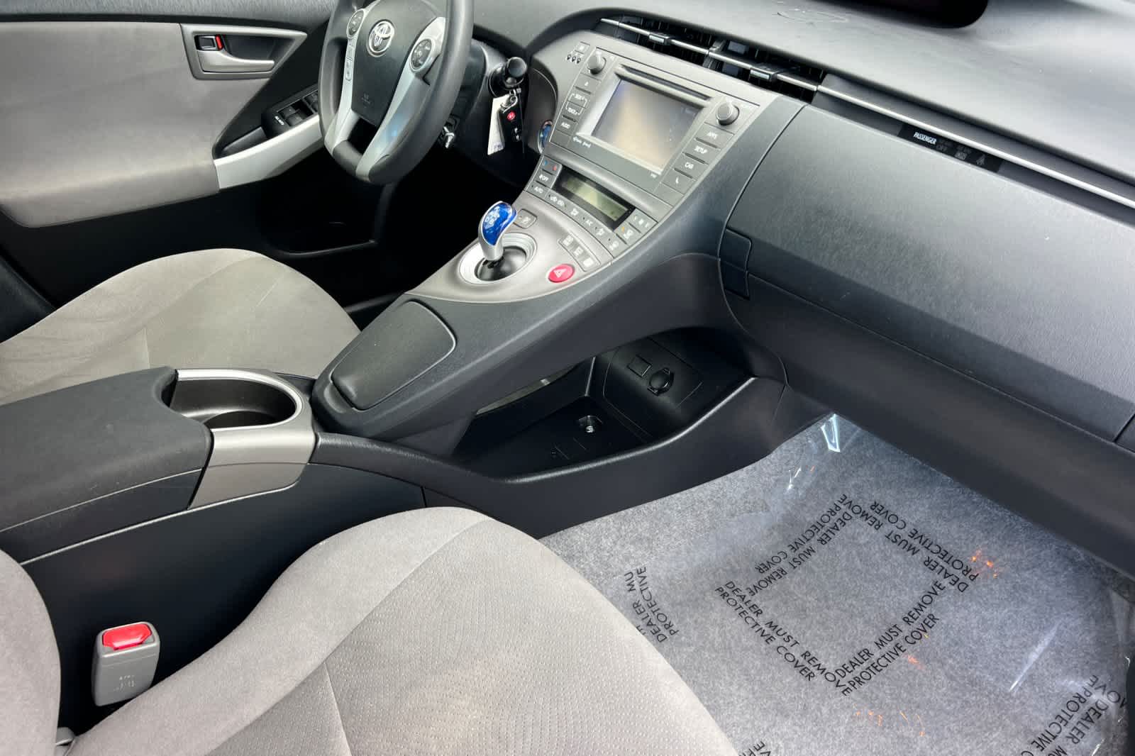 Thumbnail: 2015 Toyota Prius - 16