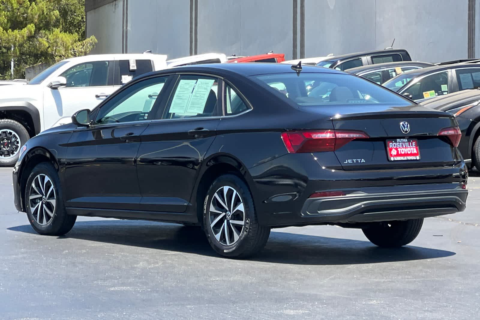 Thumbnail: 2024 Volkswagen Jetta - 7