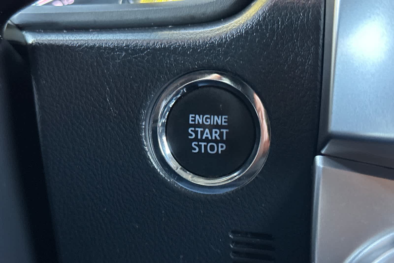 Thumbnail: 2022 Toyota 4Runner - 24