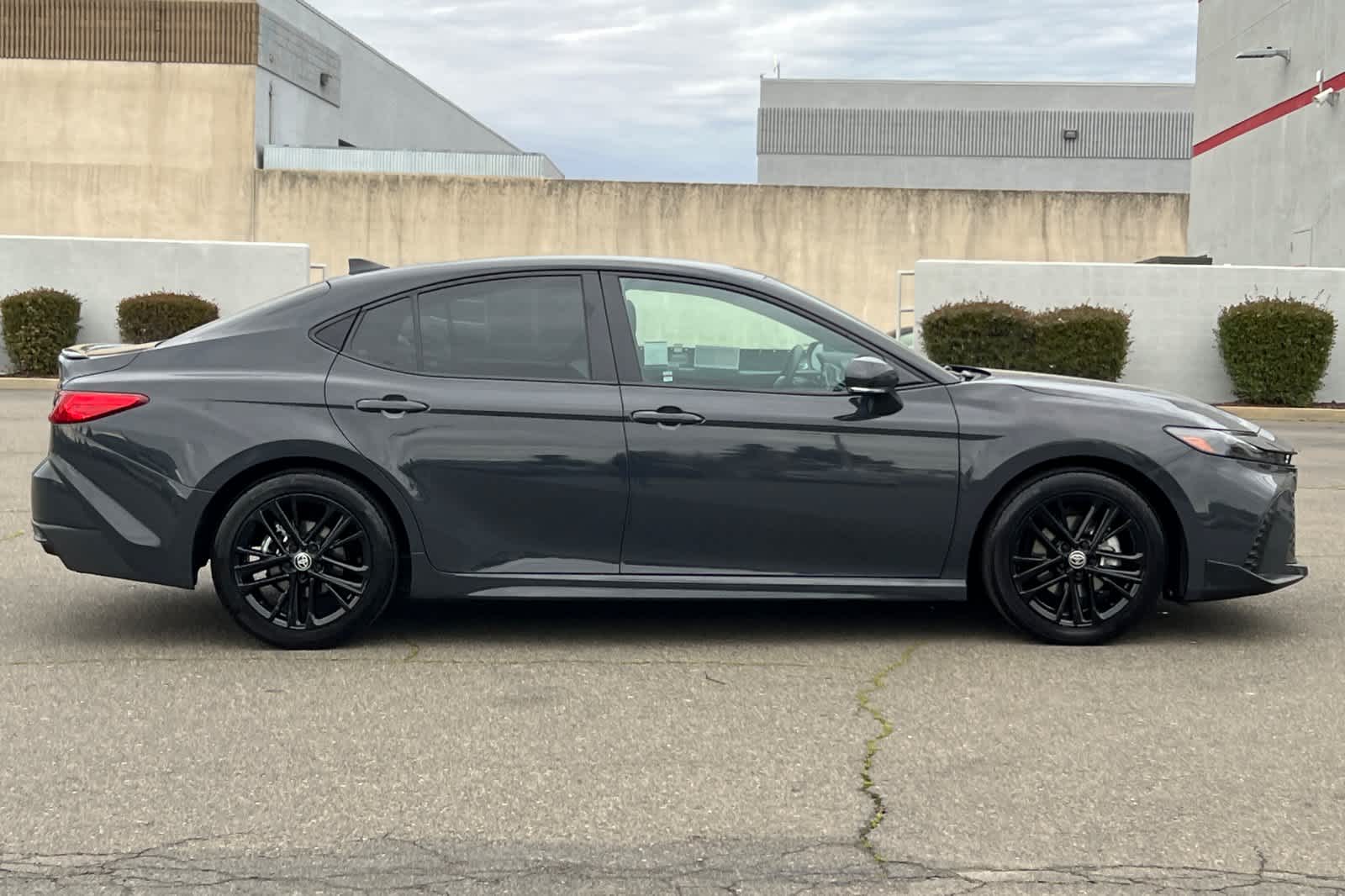 Thumbnail: 2025 Toyota Camry - 6