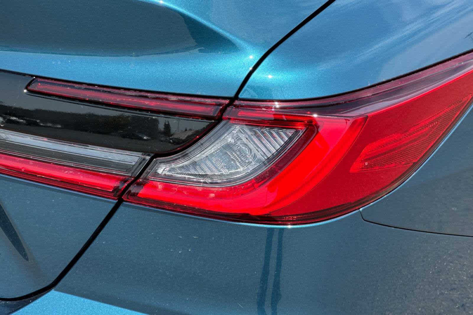 2025 Toyota Camry XSE 31
