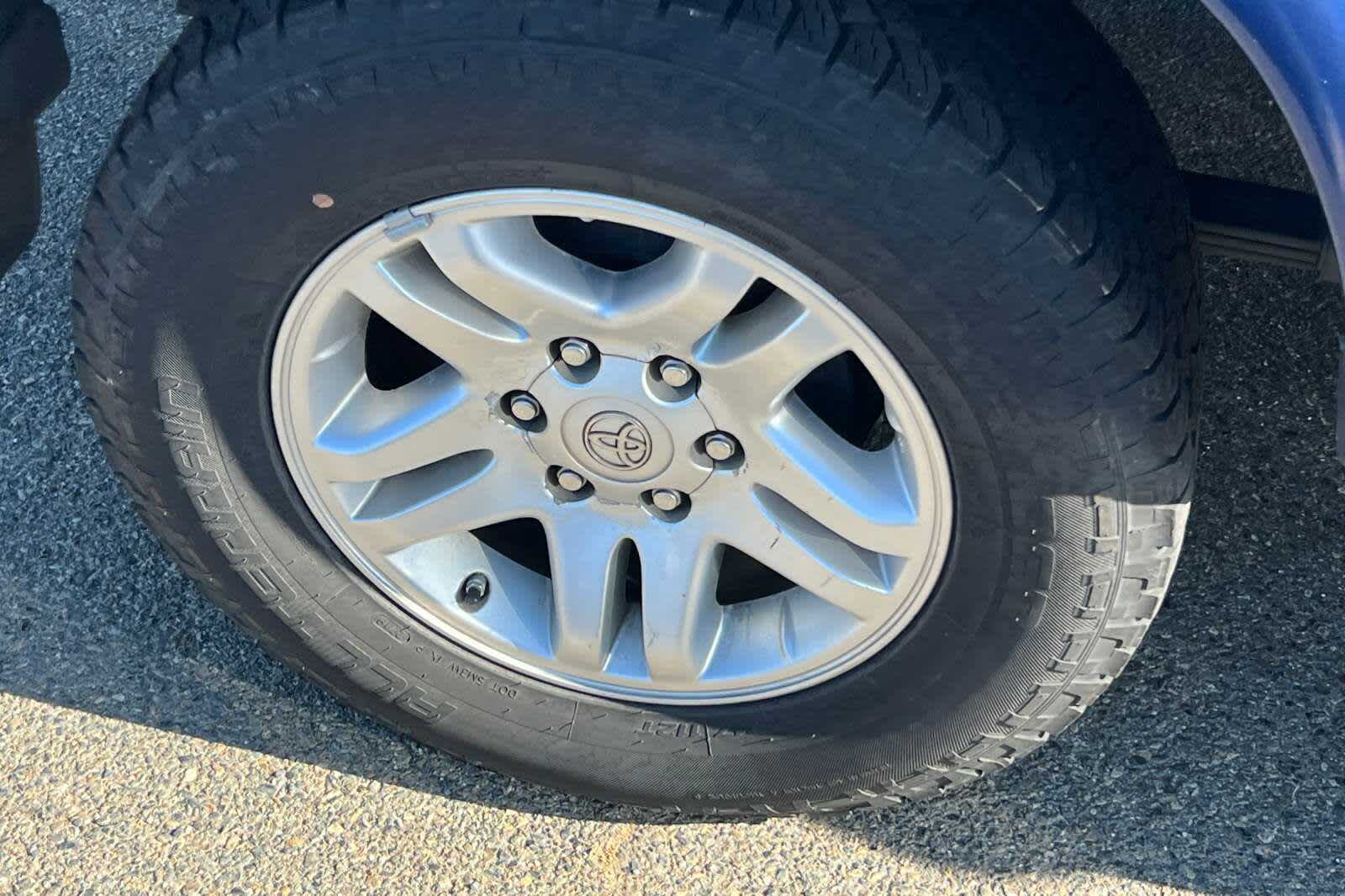 Thumbnail: 2005 Toyota Tundra - 14