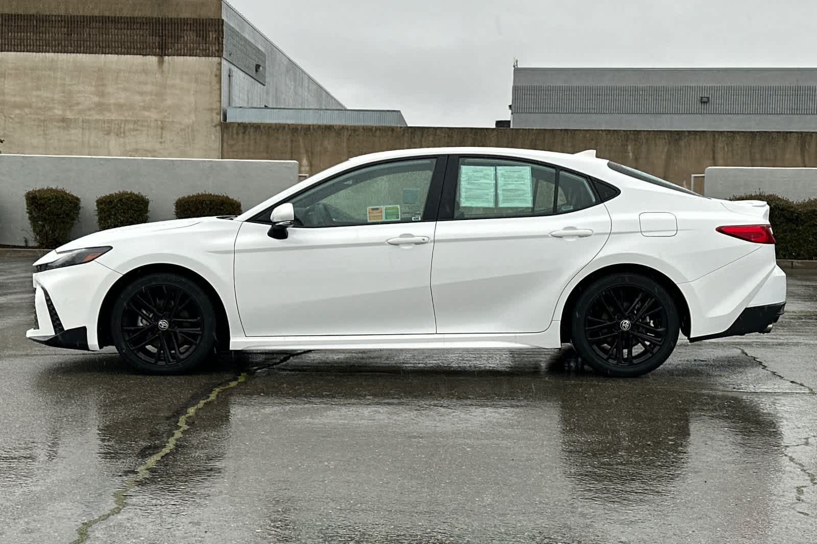 Thumbnail: 2025 Toyota Camry - 9