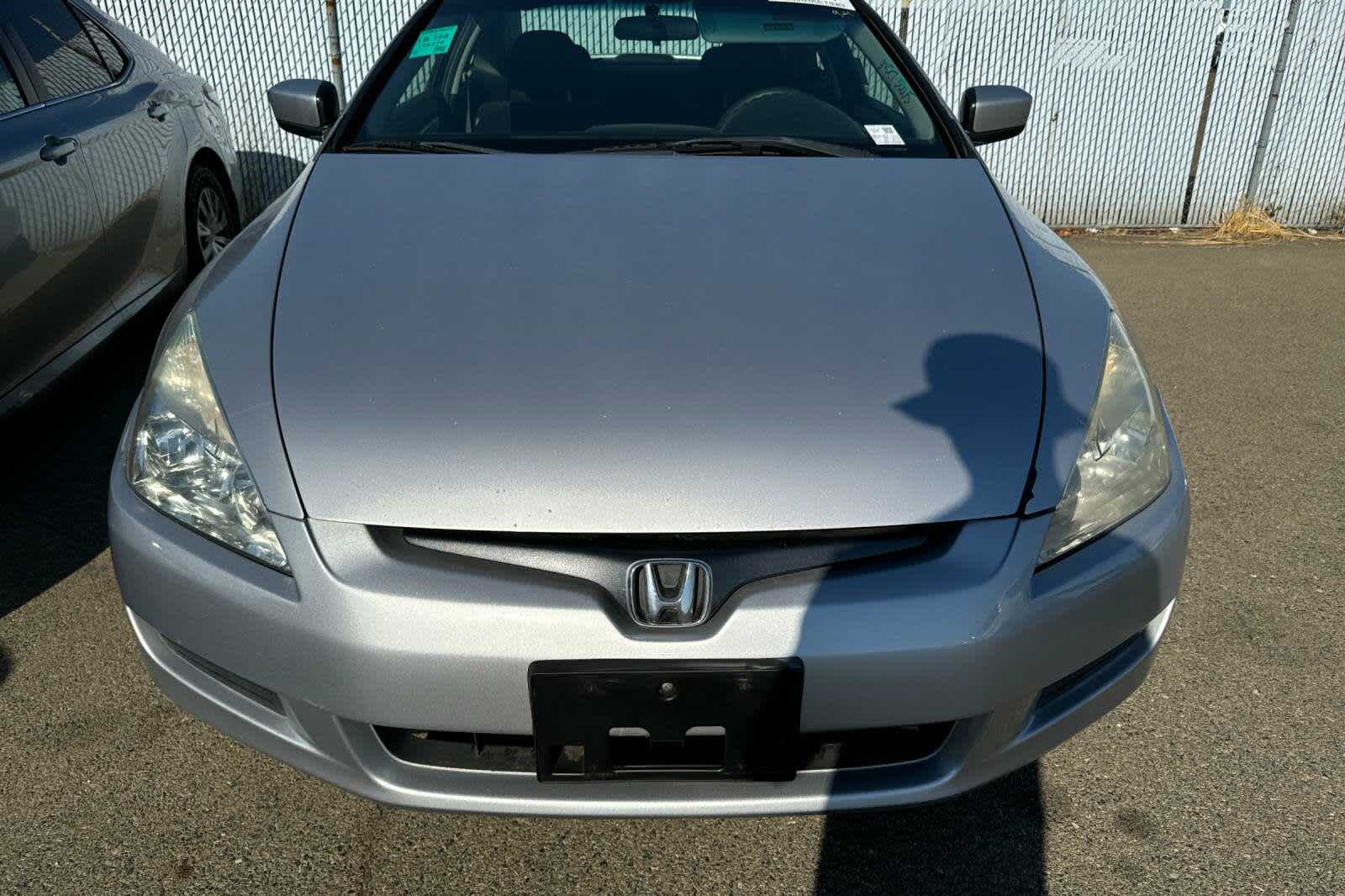 2004 Honda Accord LXi 10