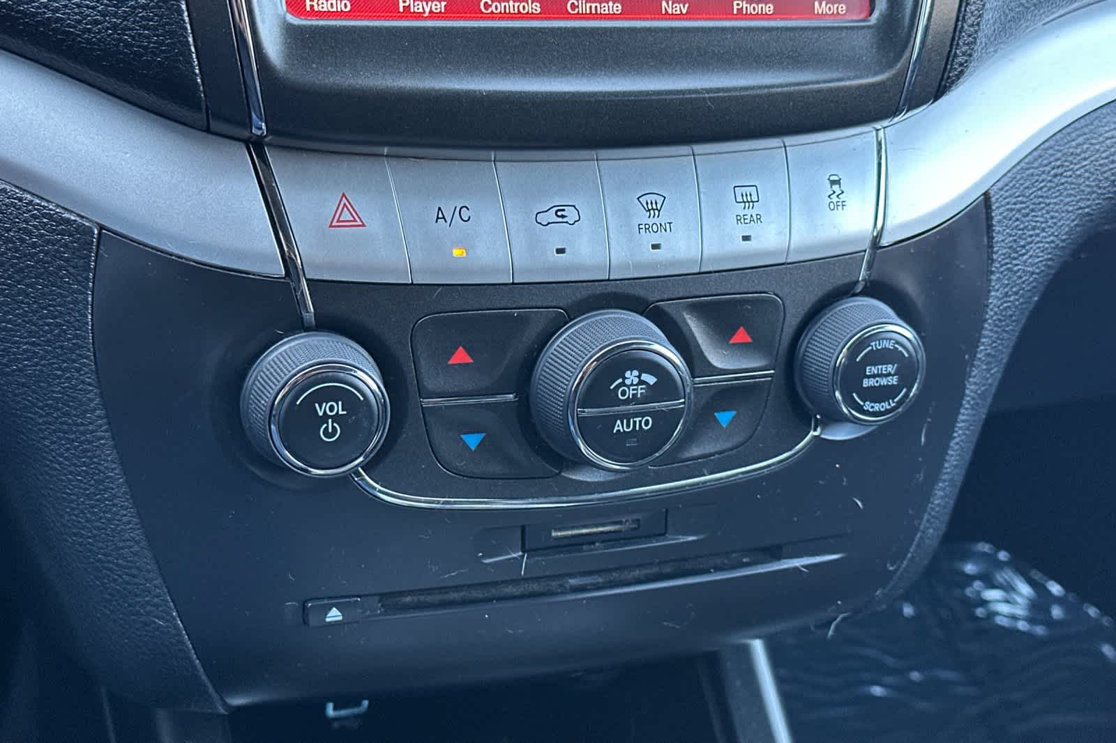 Thumbnail: 2018 Dodge Journey - 23