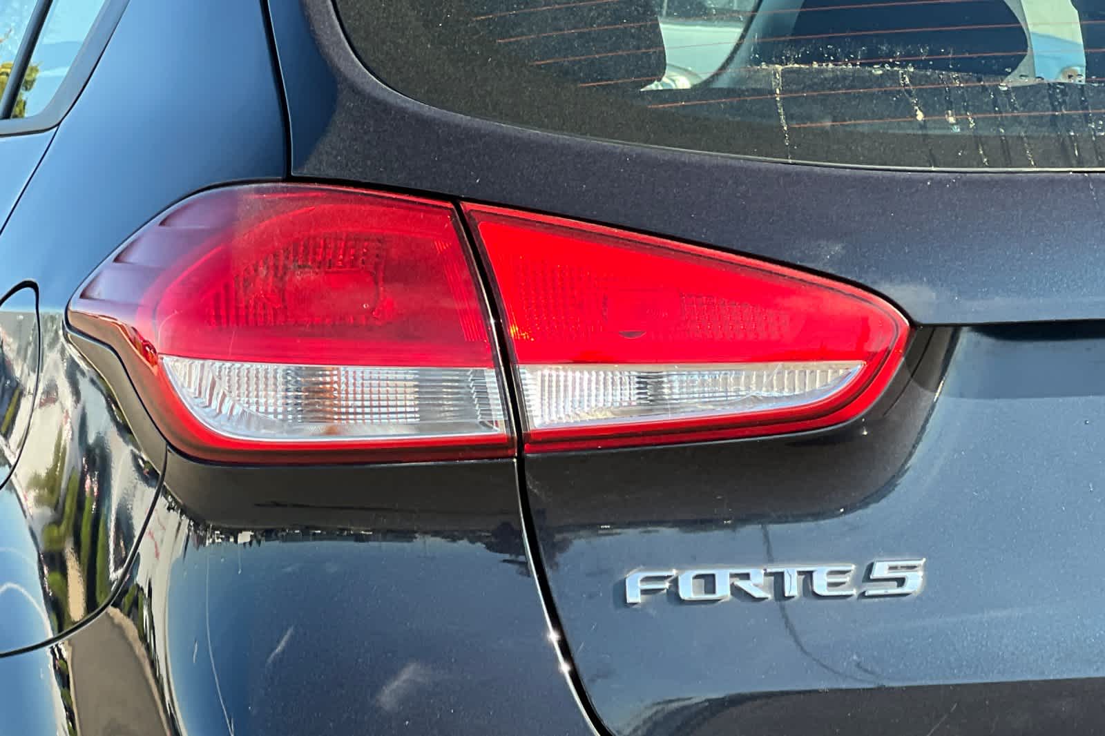 Thumbnail: 2017 Kia Forte - 29